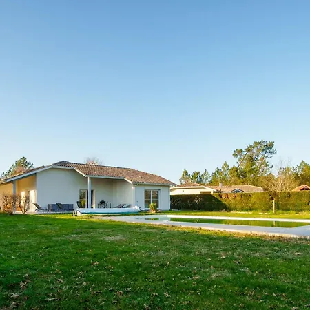 Magnifique Pour 10 Personnes A En Born Villa