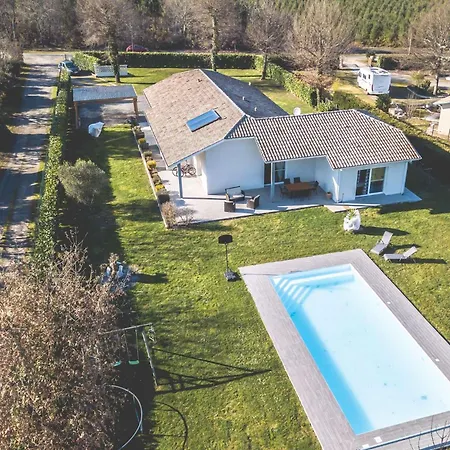 Villa Magnifique Pour 10 Personnes A En Born Parentis-en-Born