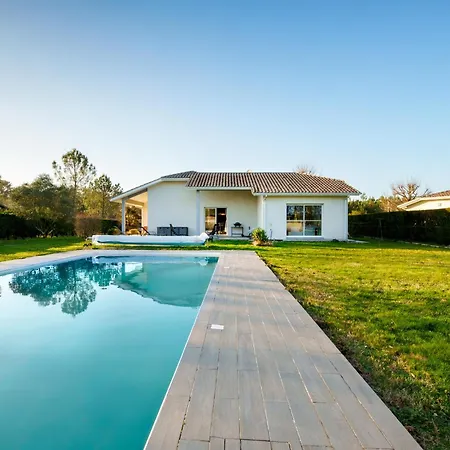Villa Magnifique Pour 10 Personnes A En Born